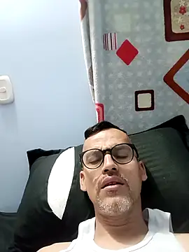 Snapshot of jairo43 chatting on 8, 5, 2026 jairo43 online show from 8, 5, 2026