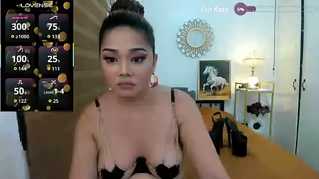 Snapshot of curly_tops69 chatting on 11, 5, 2026 curly tops69 online show from 11, 5, 2026