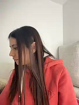 Snapshot of EmilyCxx chatting on 9, 5, 2026 EmilyCxx online show from 9, 5, 2026