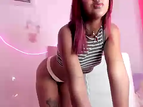 Snapshot of Lilyliv chatting on 12, 6, 2026 Lilyliv online show from 12, 6, 2026