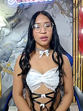 alisoom  online show from 4, 5, 2026