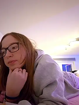 Freaky-Doll online show from 18, 5, 2026