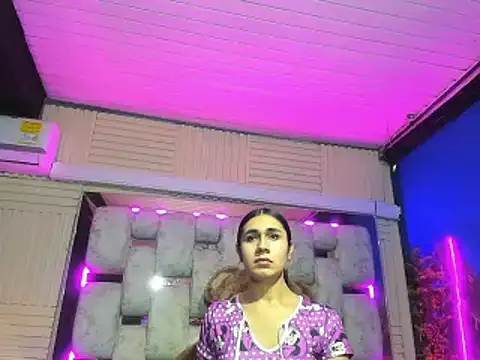 MahiaraHot online show from 19, 6, 2026
