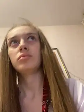 Snapshot of _SweetAnna_ chatting on 18, 5, 2026 SweetAnna online show from 18, 5, 2026