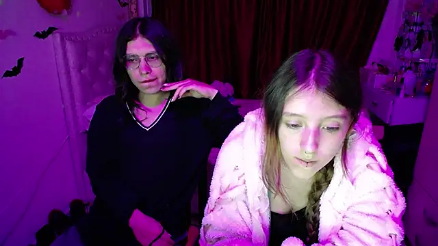 Blair y Briar online show from 28, 5, 2026