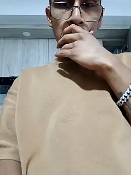 Lil black009 online show from 2, 5, 2026