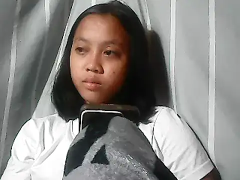 Snapshot of Yours_AsianPinayGirl18 chatting on 3, 6, 2026 Yours AsianPinayGirl18 online show from 3, 6, 2026