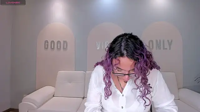 LoiseHarper online show from 3, 5, 2026