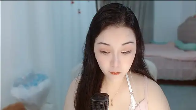 Snapshot of Amy-cnbaby chatting on 3, 8, 2026 Amy-cnbaby online show from 3, 8, 2026