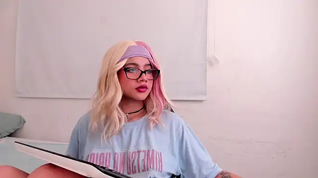 jessicamoonn online show from 31, 5, 2026