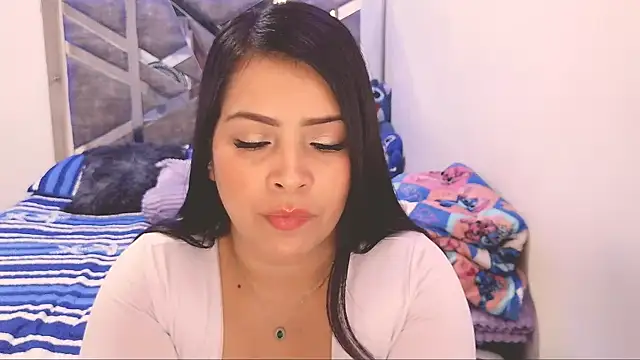 Snapshot of Victoria_rossx chatting on 13, 7, 2026 Victoria rossx online show from 13, 7, 2026