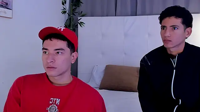 Snapshot of Alejo-and-Thiago chatting on 3, 6, 2026 Alejo-and-Thiago online show from 3, 6, 2026