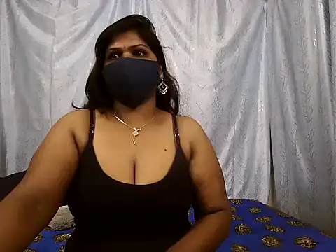 Snapshot of magilyatchini chatting on 29, 7, 2026 magilyatchini online show from 29, 7, 2026