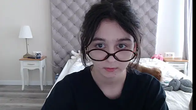 cute lilia online show from 25, 5, 2026