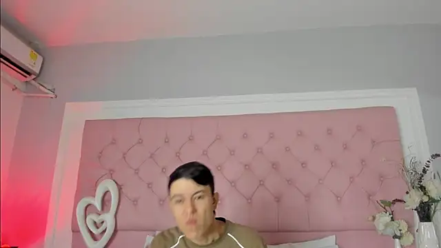 Snapshot of SarahDoll__ chatting on 15, 5, 2026 SarahDoll online show from 15, 5, 2026