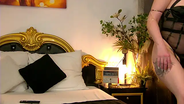 Snapshot of DianaBellaRoze chatting on 15, 5, 2026 DianaBellaRoze online show from 15, 5, 2026