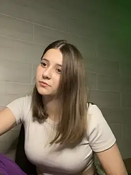 Snapshot of Blossom_Emily chatting on 14, 5, 2026 Blossom Emily online show from 14, 5, 2026