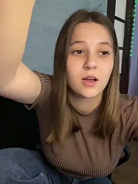 Snapshot of Blossom_Emily chatting on 21, 5, 2026 Blossom Emily online show from 21, 5, 2026