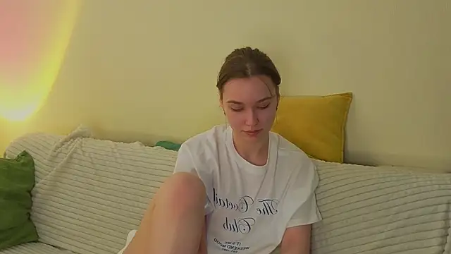 JolieDerringer online show from 3, 6, 2026