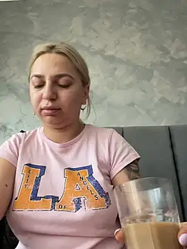 AmandaSnack online show from 27, 5, 2026