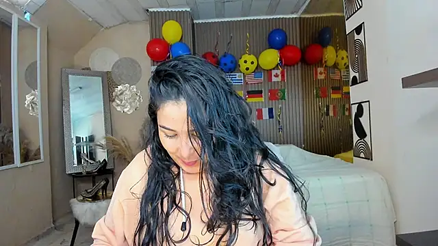 Snapshot of BBWLuxuryMuse chatting on 20, 6, 2026 BBWLuxuryMuse online show from 20, 6, 2026