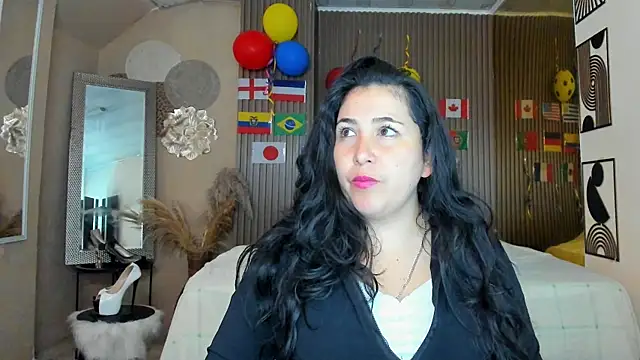 Snapshot of BBWLuxuryMuse chatting on 24, 6, 2026 BBWLuxuryMuse online show from 24, 6, 2026