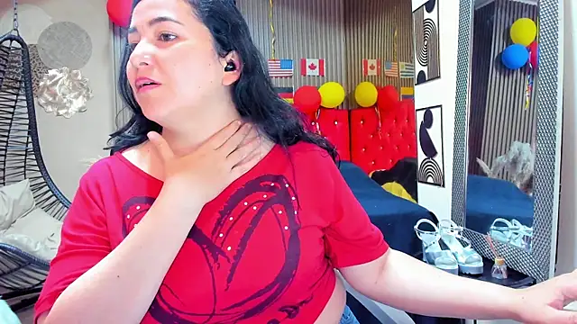 Snapshot of BBWLuxuryMuse chatting on 21, 7, 2026 BBWLuxuryMuse online show from 21, 7, 2026