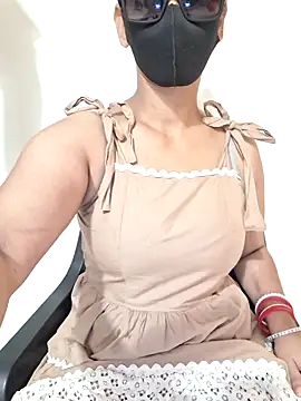 Snapshot of Shaloni_Patil chatting on 9, 5, 2026 Shaloni Patil online show from 9, 5, 2026