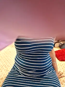 Snapshot of Shaloni_Patil chatting on 13, 5, 2026 Shaloni Patil online show from 13, 5, 2026