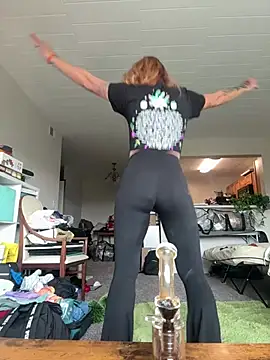 ArielDawn online show from 25, 7, 2026