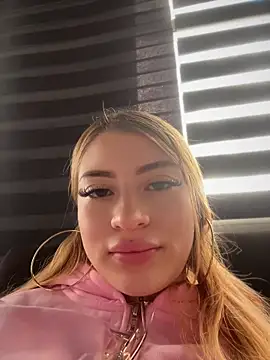 Snapshot of Jessy_Queen chatting on 3, 8, 2026 Jessy Queen online show from 3, 8, 2026