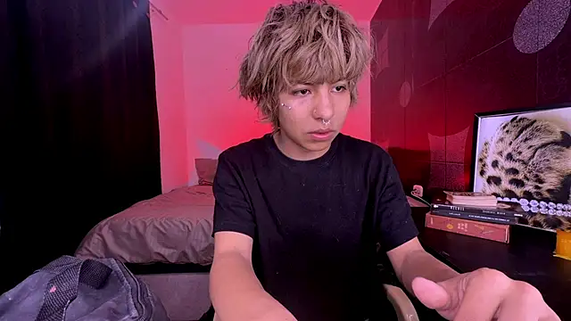 Aronn 44 online show from 24, 5, 2026