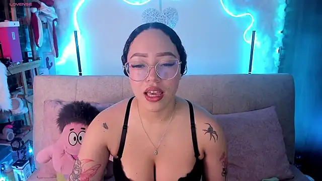 Snapshot of liz_martins1 chatting on 21, 7, 2026 liz martins1 online show from 21, 7, 2026