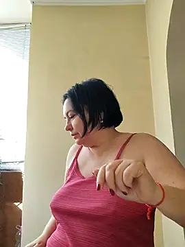 Snapshot of EmmaEmmy40 chatting on 26, 7, 2026 EmmaEmmy40 online show from 26, 7, 2026