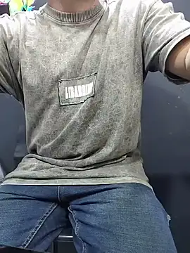 AndresvargasQ123 online show from 17, 7, 2026