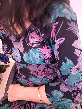 zoya baby  online show from 18, 5, 2026