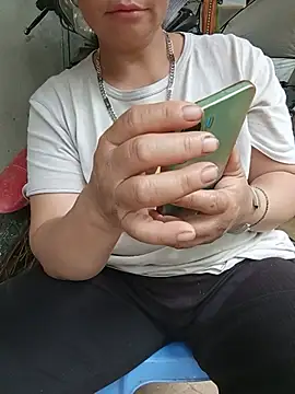 Snapshot of yaja-chan chatting on 8, 7, 2026 yaja-chan online show from 8, 7, 2026