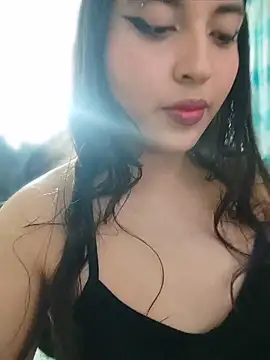 Snapshot of Lubnna chatting on 8, 7, 2026 Lubnna online show from 8, 7, 2026