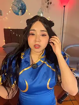 Snapshot of eimili_love chatting on 24, 5, 2026 eimili love online show from 24, 5, 2026