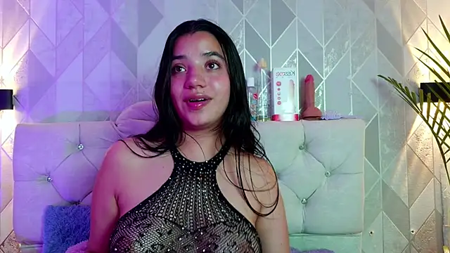Snapshot of Zaira_bonny chatting on 1, 6, 2026 Zaira bonny online show from 1, 6, 2026