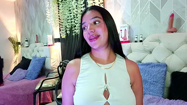 Snapshot of Zaira_bonny chatting on 16, 7, 2026 Zaira bonny online show from 16, 7, 2026