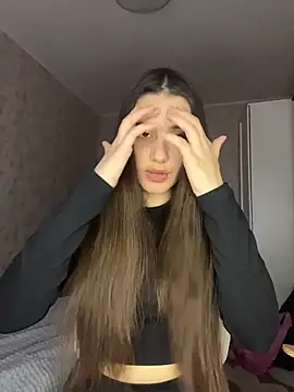 Selena Mur  online show from 19, 5, 2026