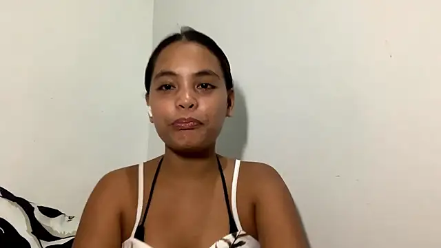 Bunny Kisss online show from 5, 6, 2026