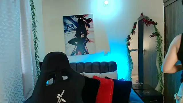 LUCYMILF SEXY online show from 4, 8, 2026