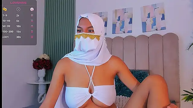 Snapshot of Saida__ chatting on 19, 5, 2026 Saida online show from 19, 5, 2026