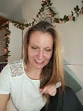 Snapshot of Candy_Cougar chatting on 22, 5, 2026 Candy Cougar online show from 22, 5, 2026