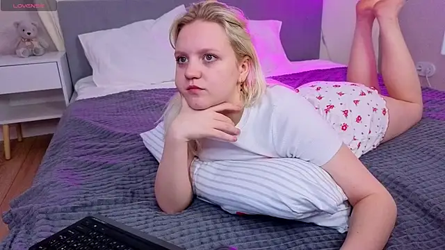 Snapshot of Stacy_Allenn chatting on 24, 5, 2026 Stacy Allenn online show from 24, 5, 2026