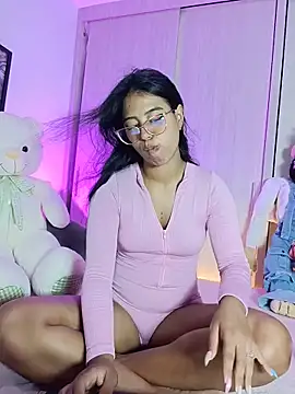 Raven stonee01 online show from 24, 5, 2026