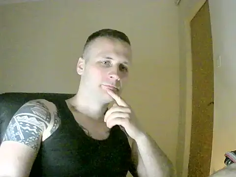 Snapshot of MacMillan69 chatting on 7, 5, 2026 MacMillan69 online show from 7, 5, 2026
