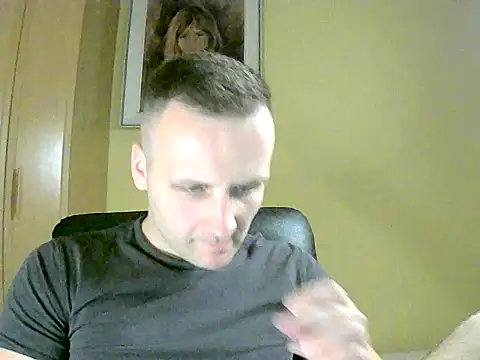 Snapshot of MacMillan69 chatting on 22, 5, 2026 MacMillan69 online show from 22, 5, 2026